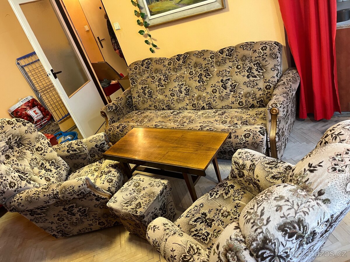 Obývající komplet