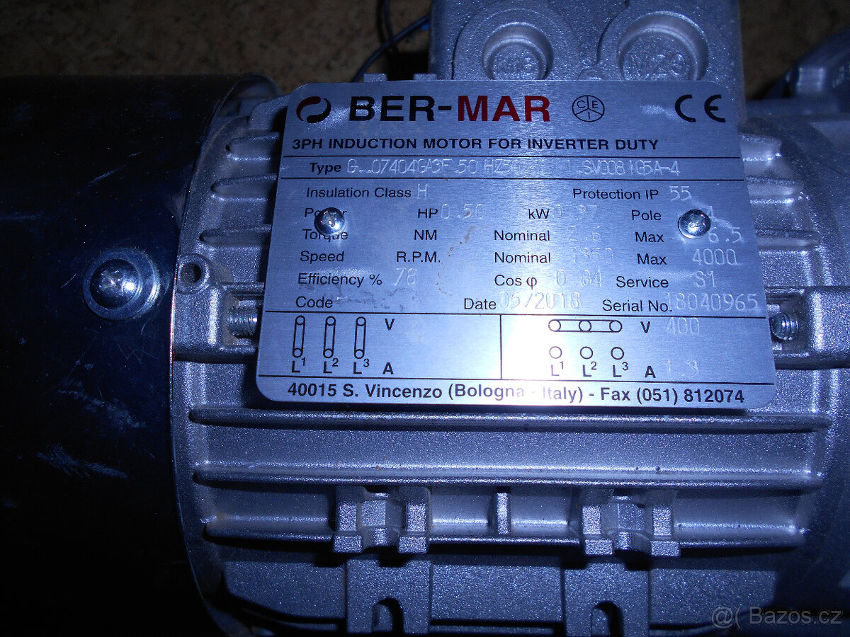Prodám přírubový motor 400/230 V, 370 W, 1320 ot