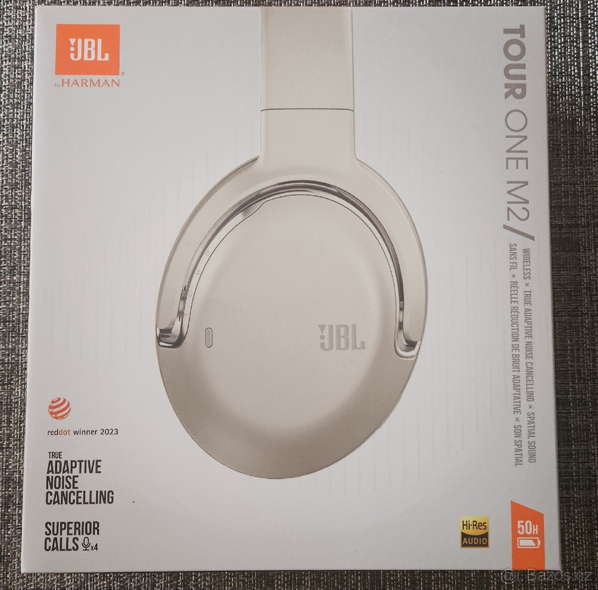 Sluchátka JBL TOUR ONE M2