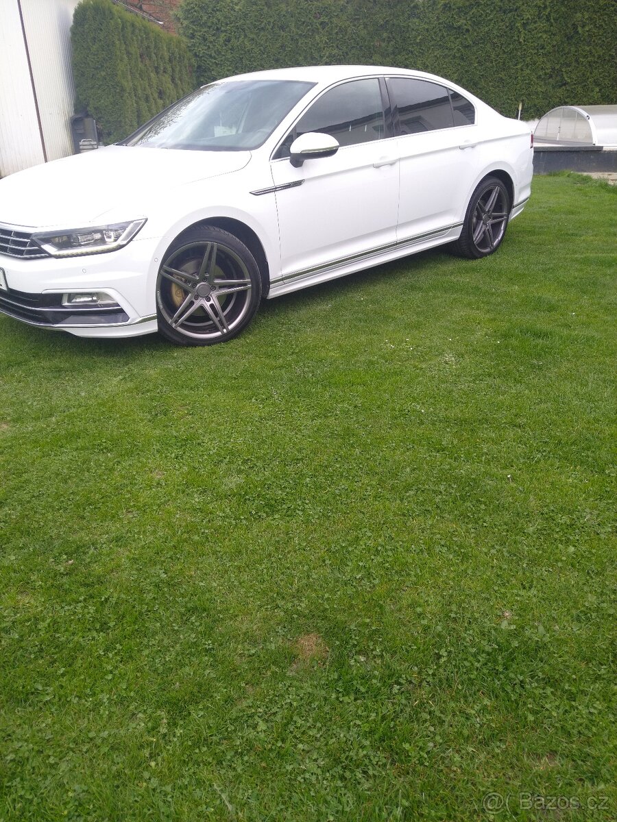Volkswagen Passat R-line