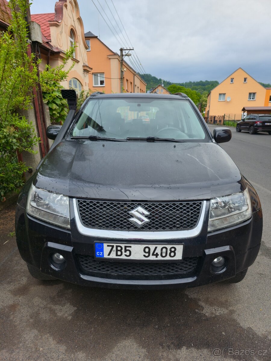 Suzuki Grand vitara 2.0 i
