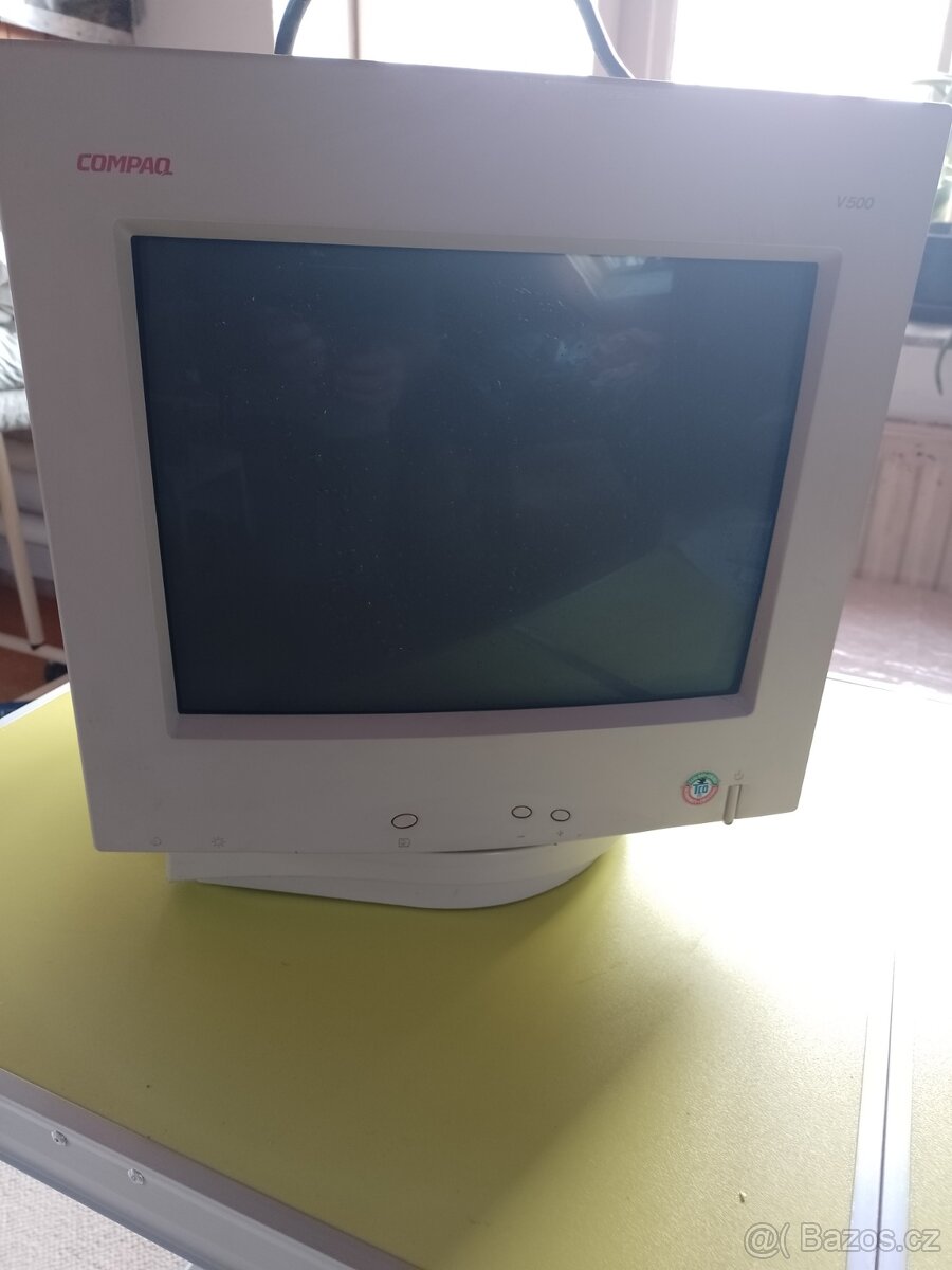 MONITOR COMPAQ U 500