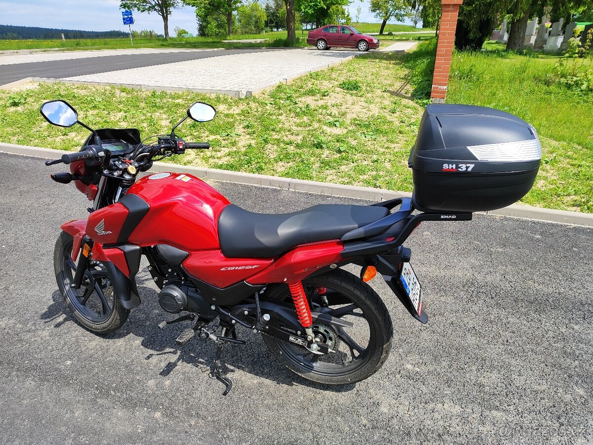 Honda CB 125F