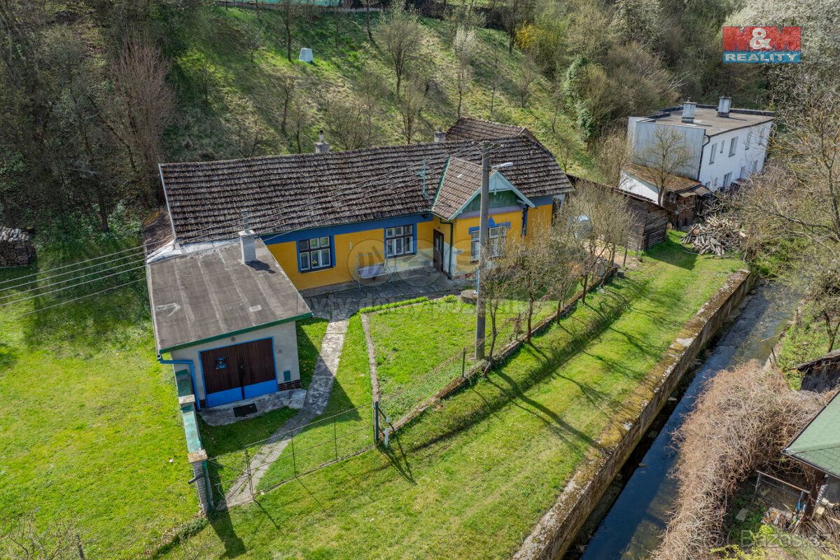Prodej chalupy, 93 m², Březnice