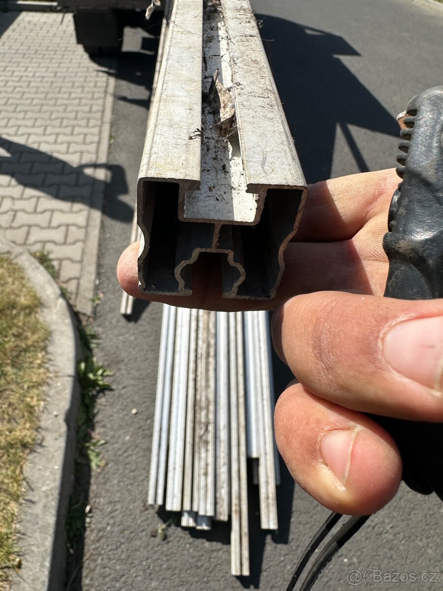 Hliníkové profily pro fotovoltaiku H 5,5m délka