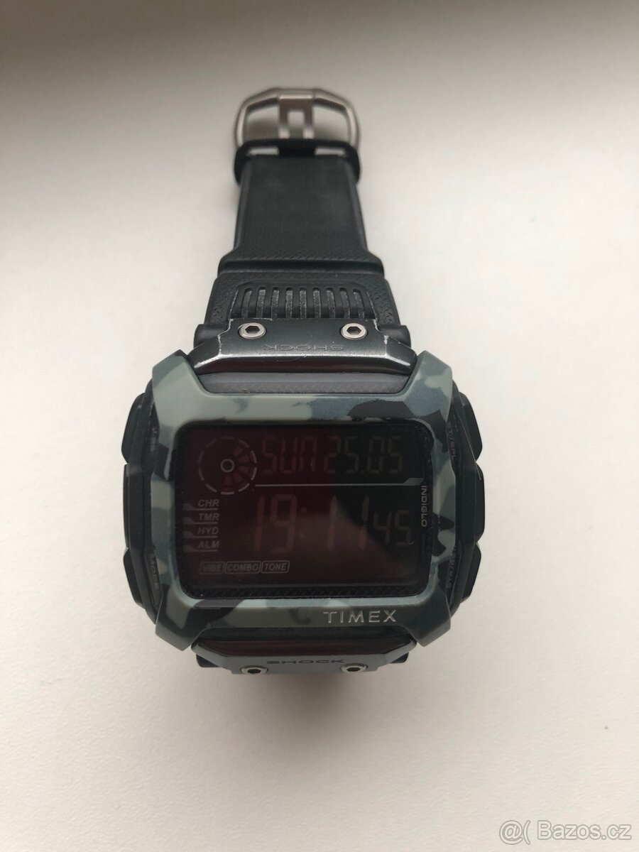 Timex Command Shock TW5M18200