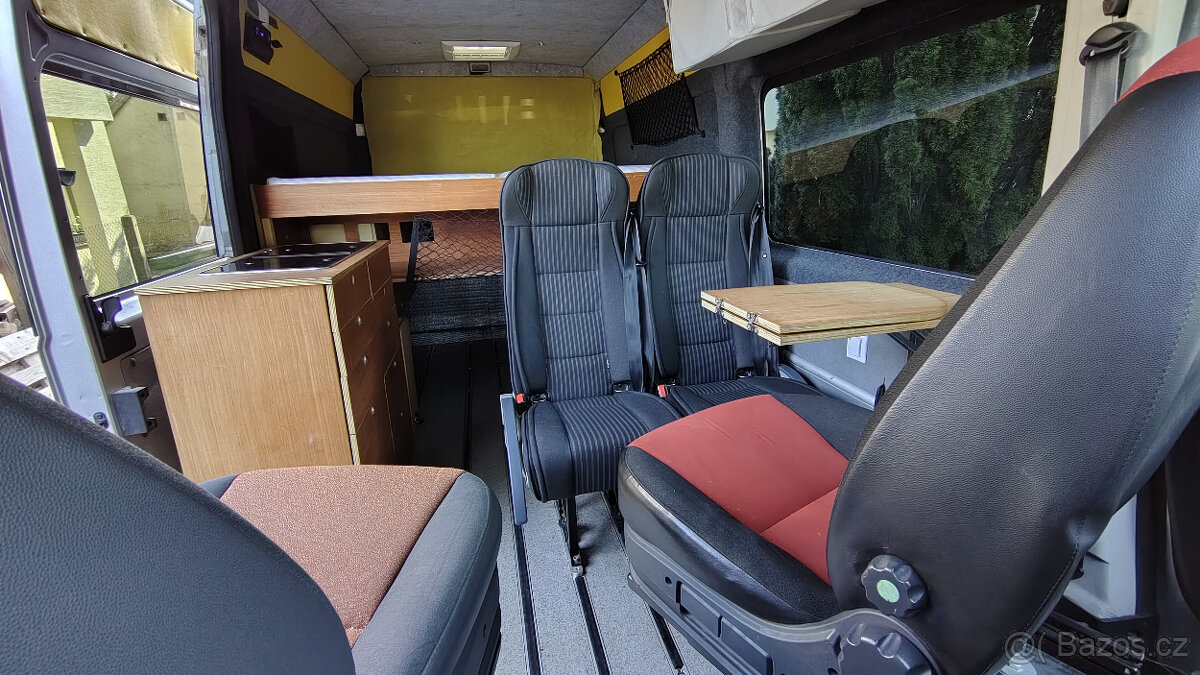 Obytné Ducato, 4 mista, podlahove topeni, měchy, tempomat