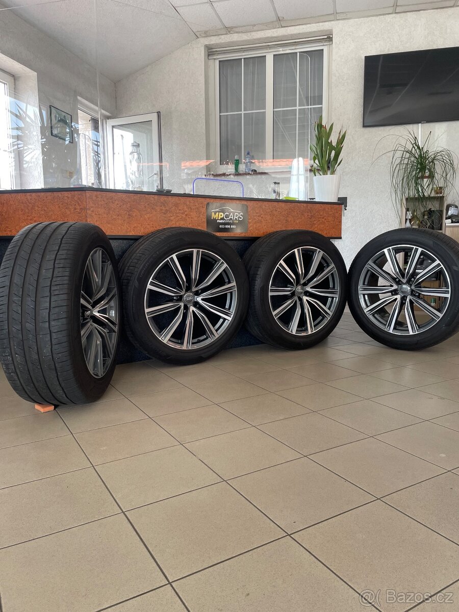 Originál Alu kola AUDI Q8 21” 10Jx21 ET20 pneu 285/45/21