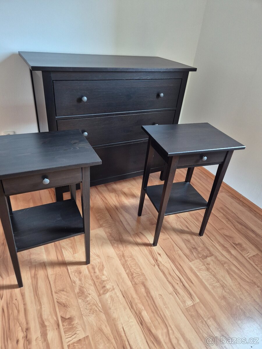Komoda Ikea, 2 černé stolky Ikea