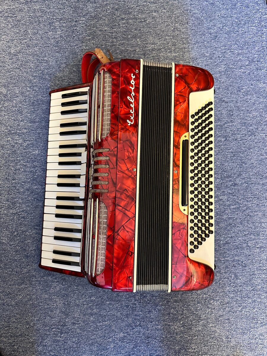 Akordeon (harmonika) Excelsior 120 basú