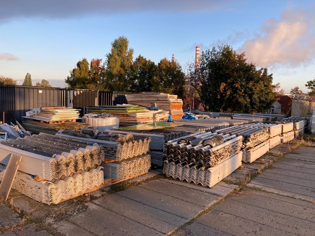 Střešní krytina - plast/beton