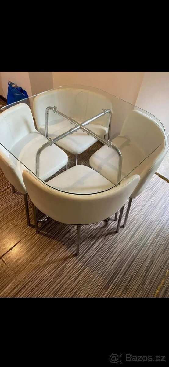 Jídelní stůl + židle