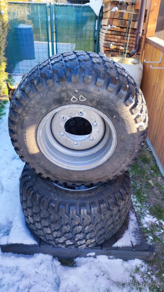 Kola na traktor / bagr