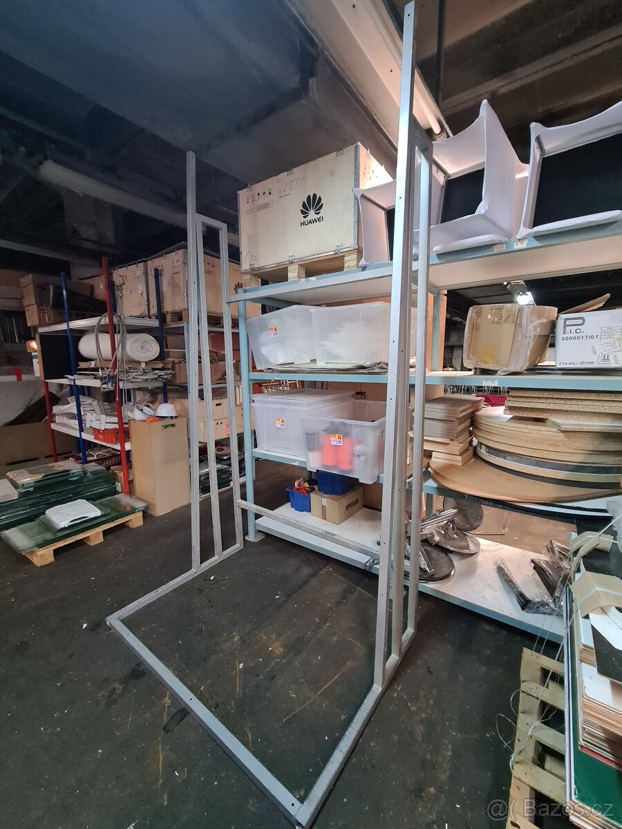 držák / koza na skla, plotny