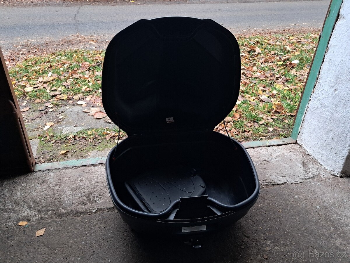 Prodám kufr Kappa + plotnu na Suzuki V-Strom