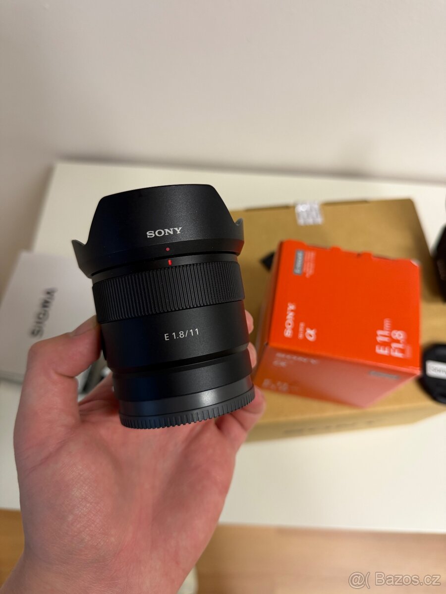 📸 Sony 11mm f/1.8 (Sony E) - APS-C Crop