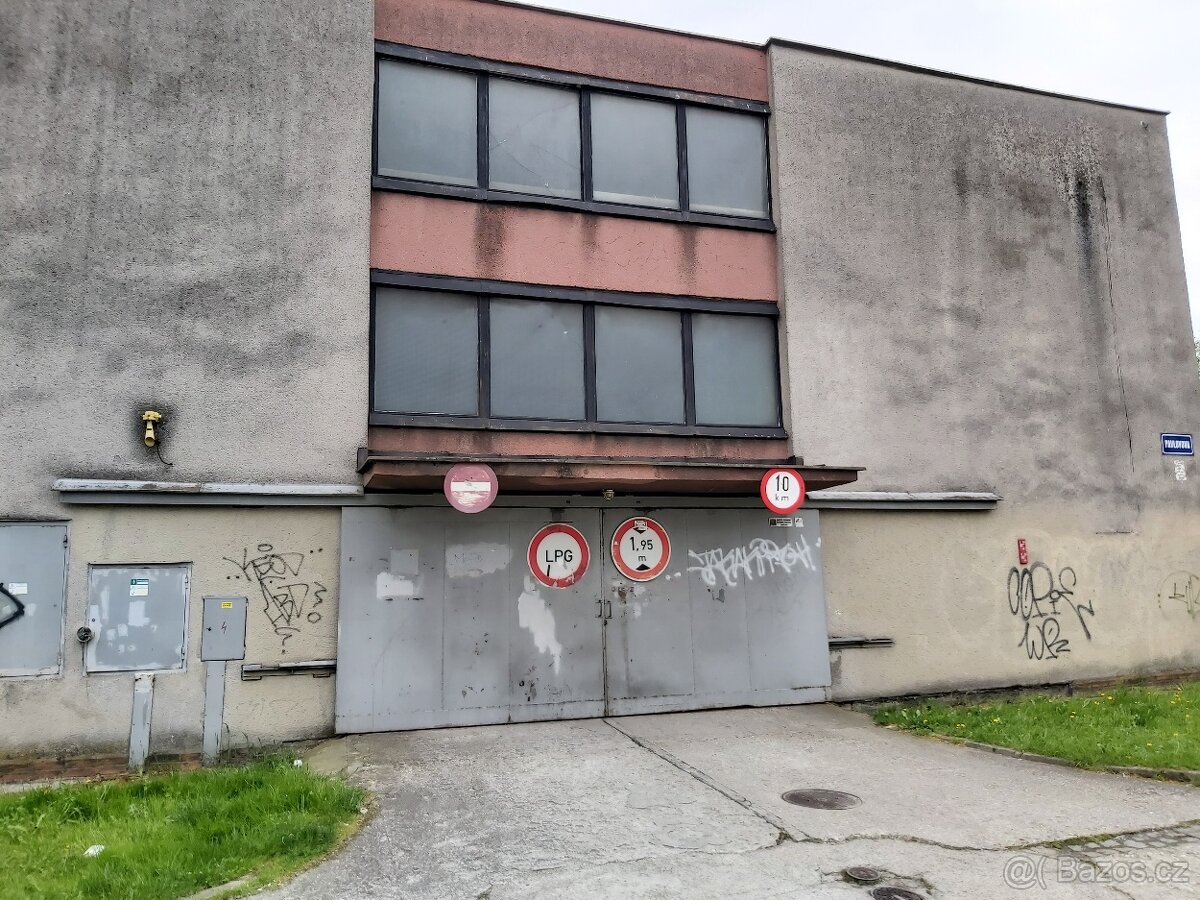 Pronajmu garážove stani/garáž ostrava-pavlovova 16m