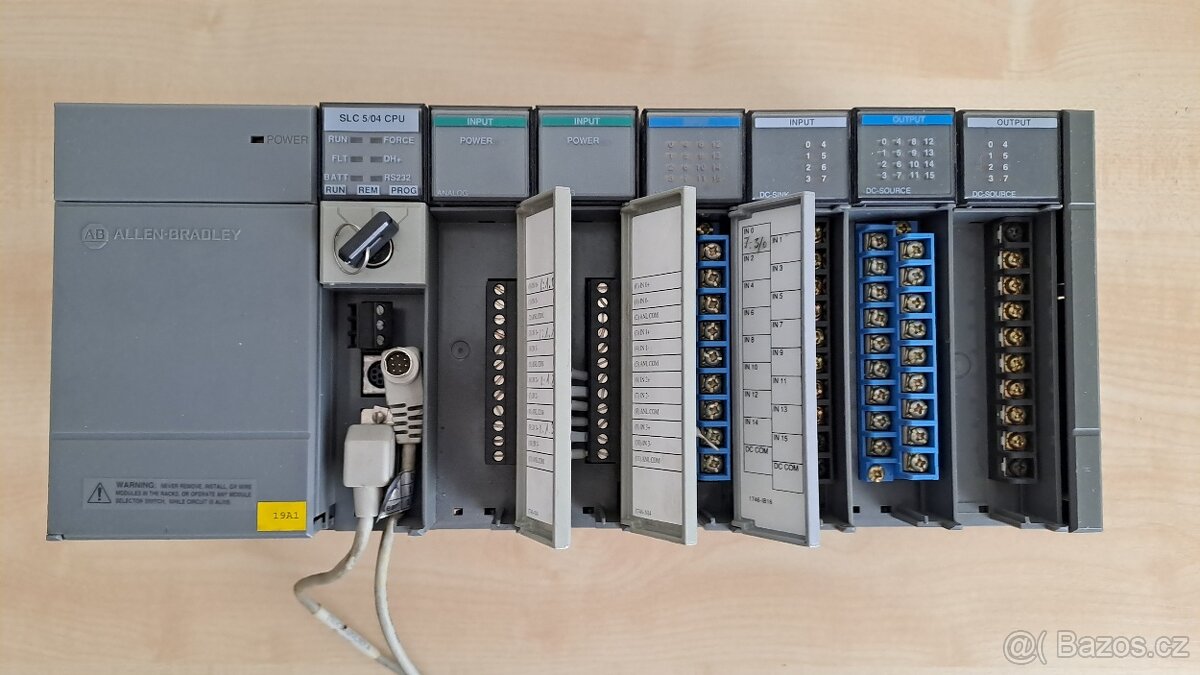 ALLEN-BRADLEY SLC 500, 7 slot rack
