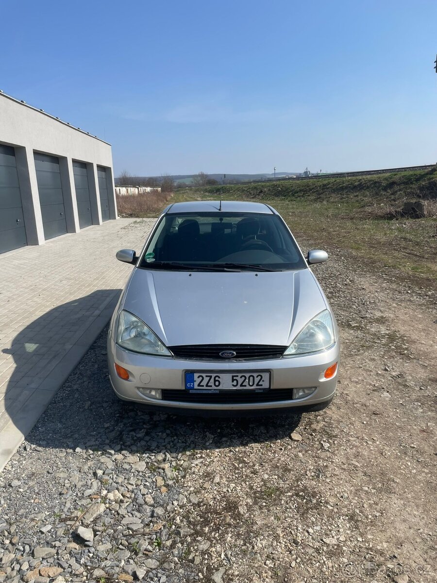 Ford Focus 1.8 16V GHIA