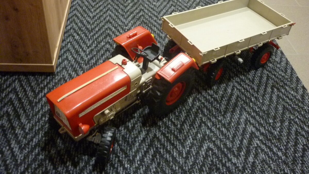VELKÝ TRAKTOR NDR