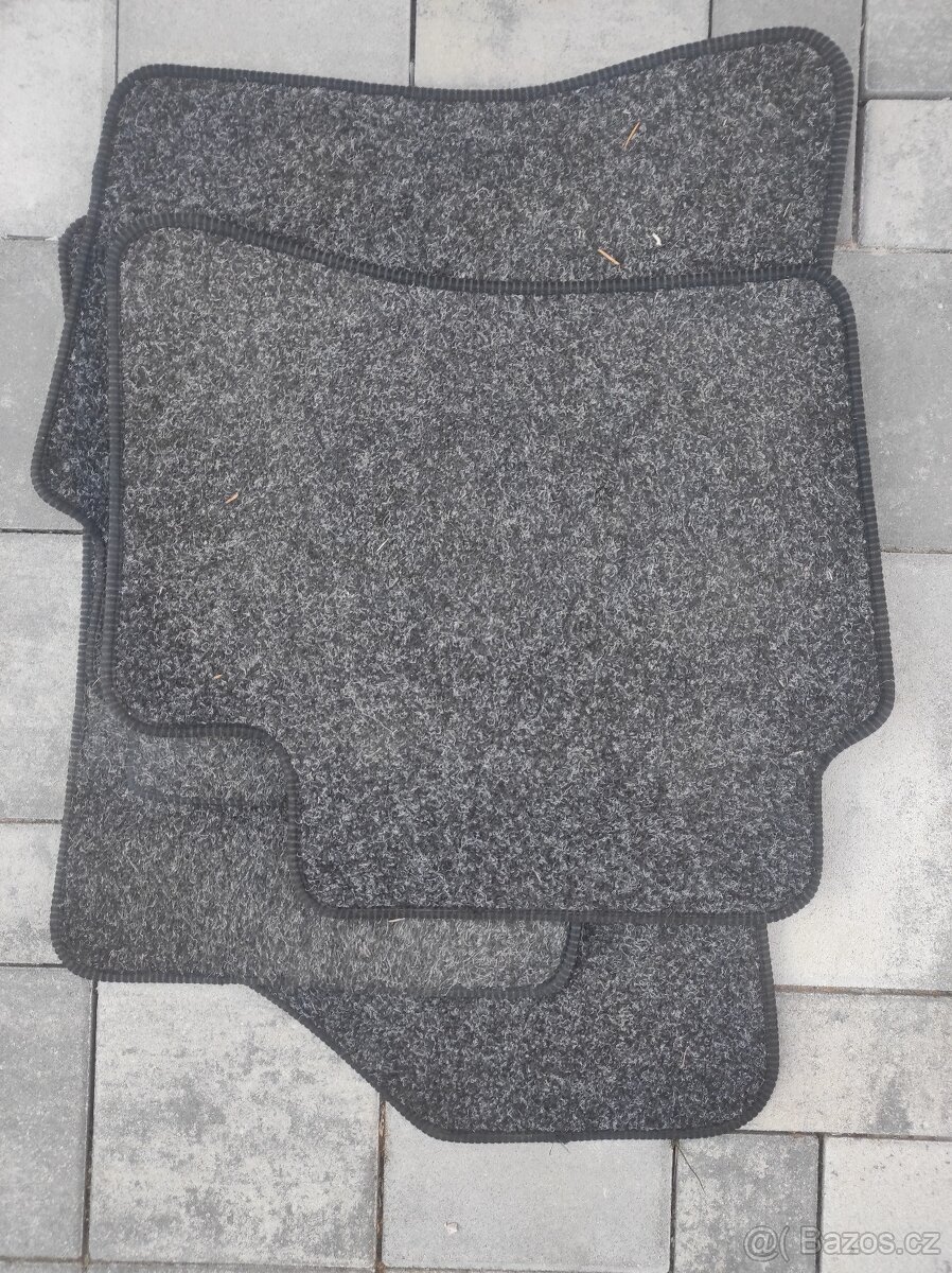 Originál velurové koberečky KIA RIO UB (r.v.2016)