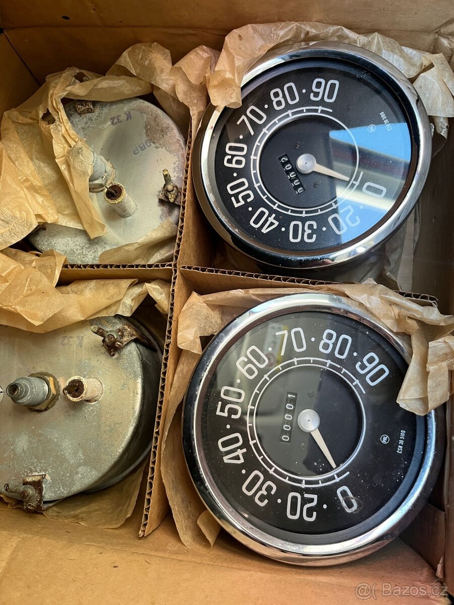 Tatra 813 Tachometer