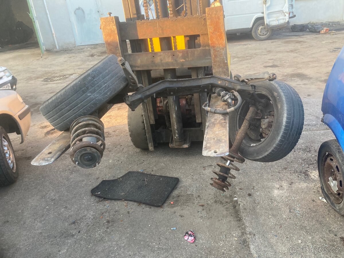 Přední náprava BMW E36
