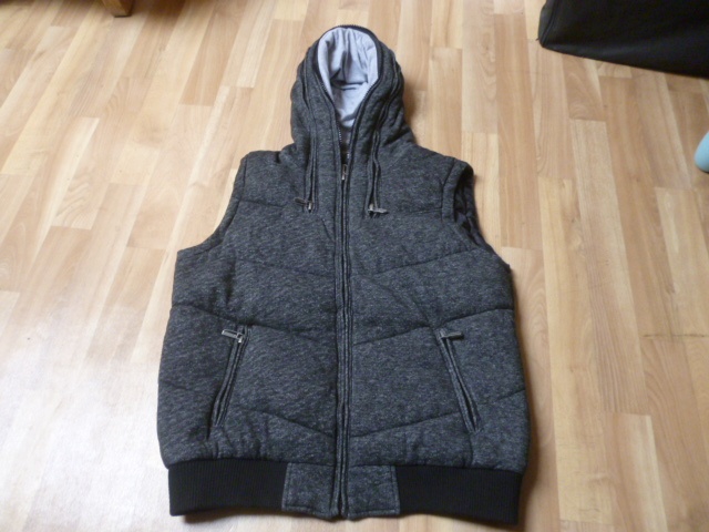 prošívaná vesta vel. L Unisex