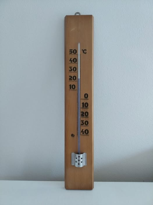 Dřevěný teploměr