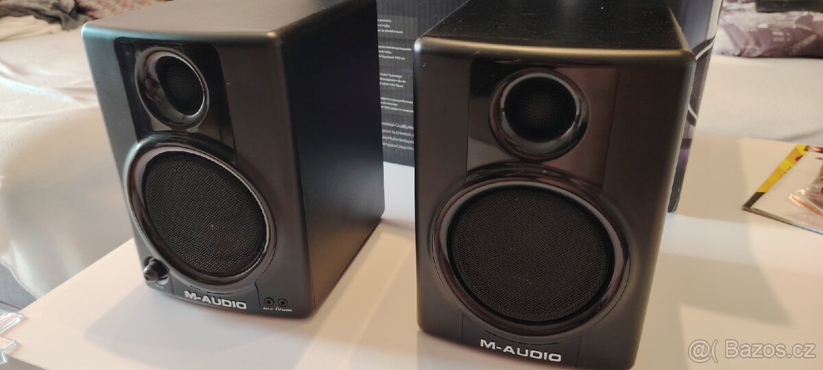 M-Audio Studiophile AV 40 dvoupásmové monitory