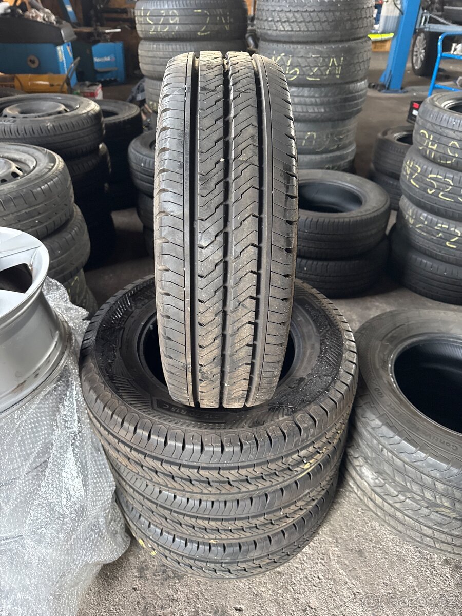 4x 215/70r15 C 109/107s Barum letní 9-9,5 mm dot 2023