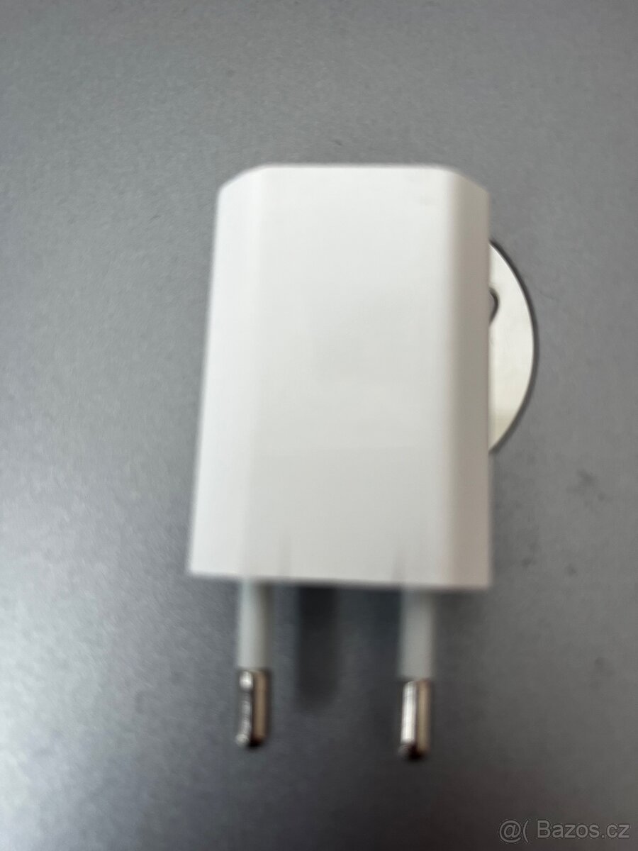 Nabíječka Apple