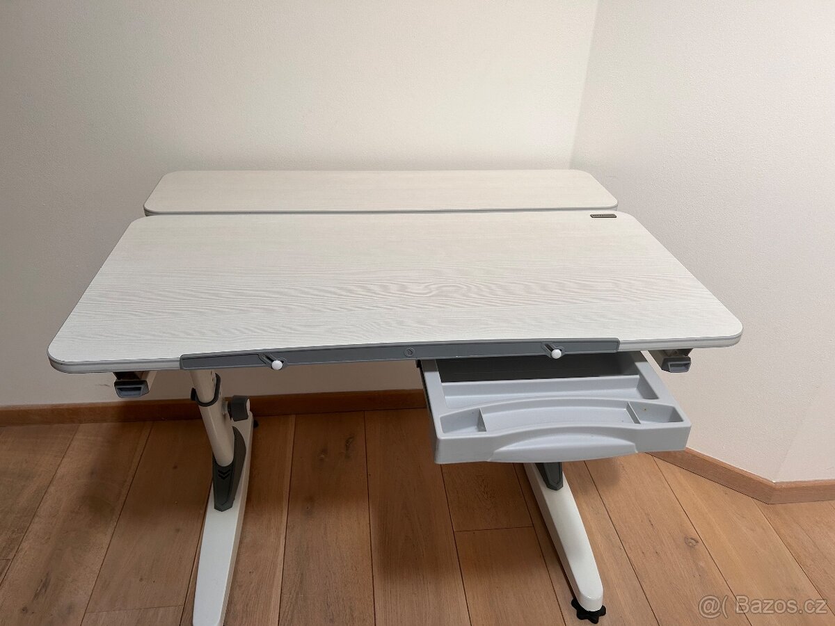 Ergonomický stůl Amadeus