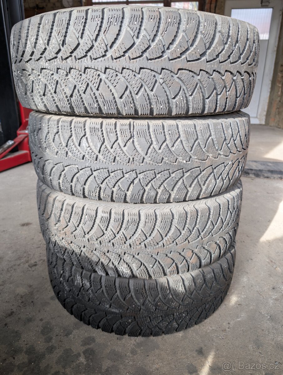 Vraník Everest HPL 4 195/65 R15