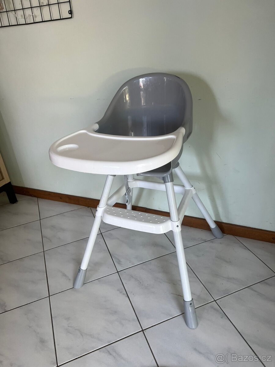 Dětská jídelní židle