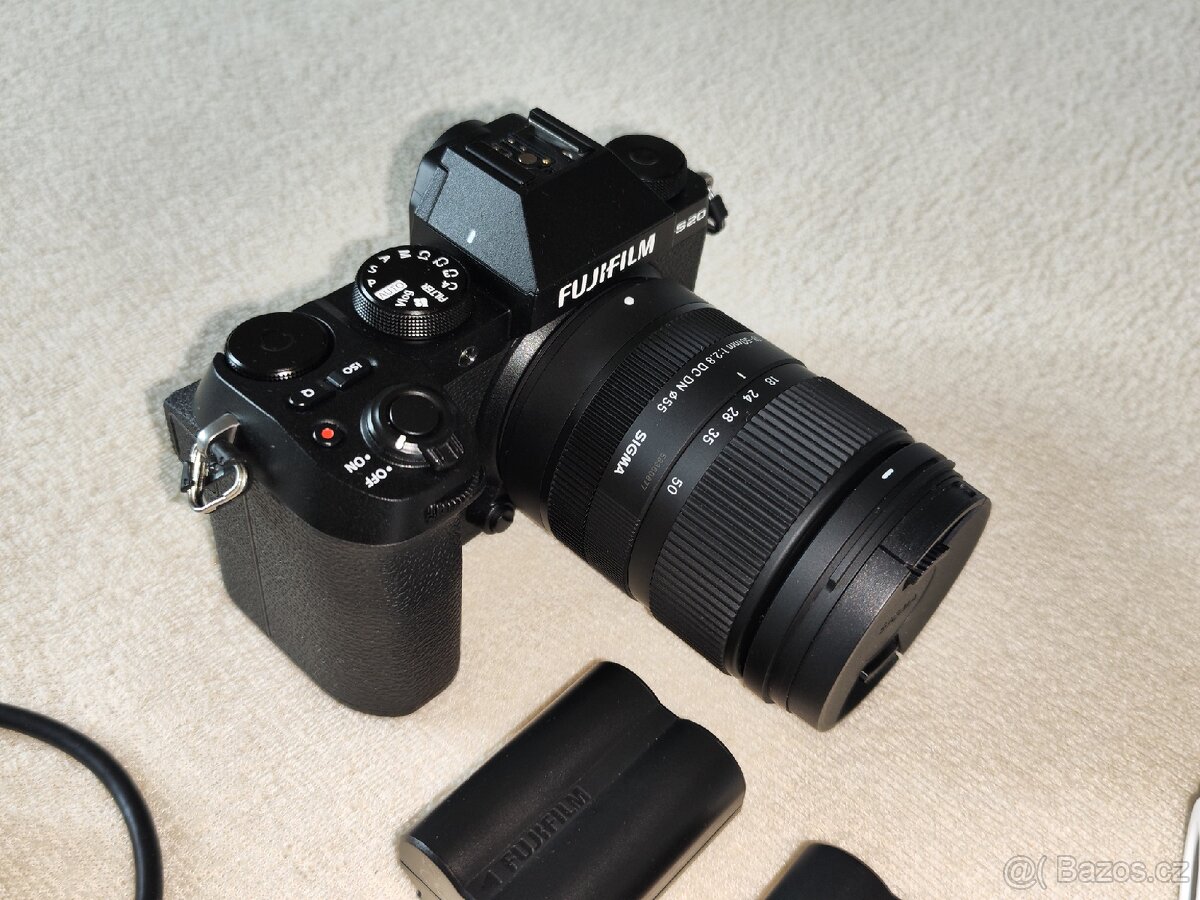 Nový Fujifilm X-S20 + Sigma 18-50mm 2.8 + Kit Lens