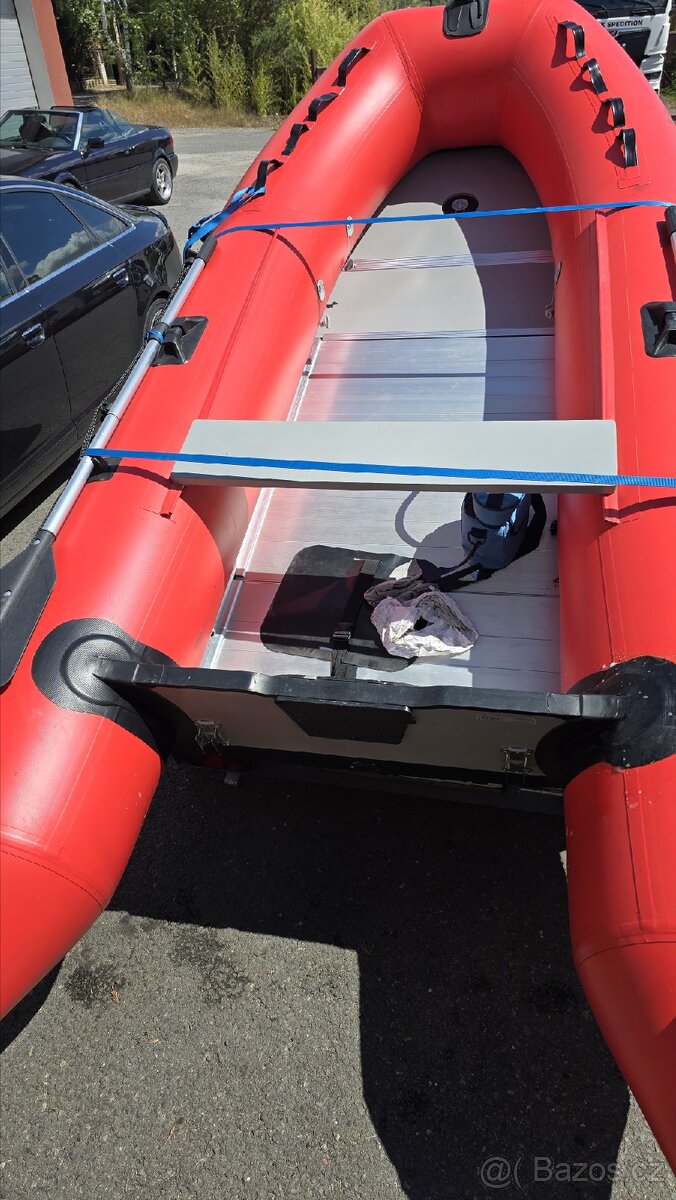 Clun BOAT 007 CD380