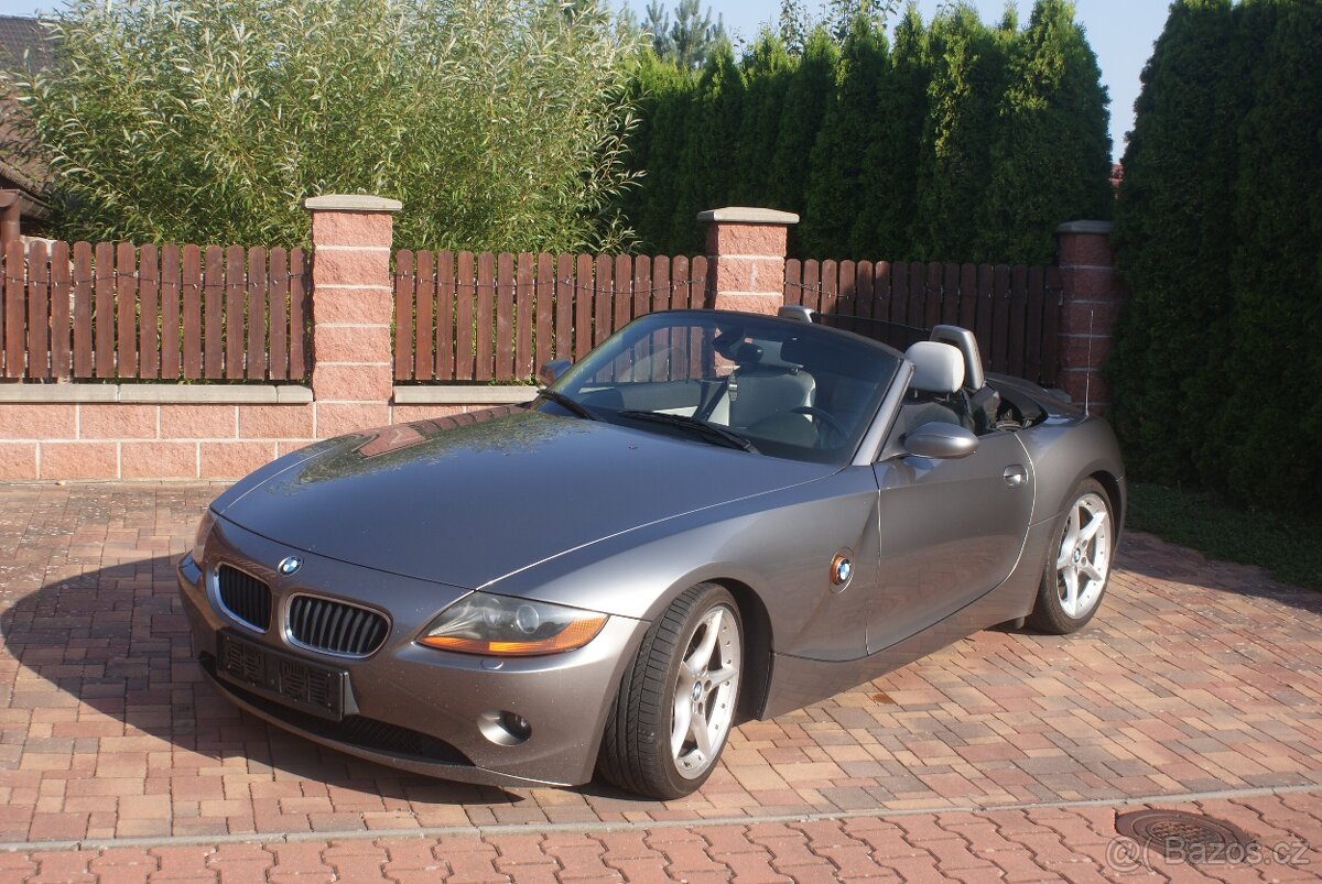 BMW Z4 2.5i (141kw) manuál, dovoz DE, XENONY, SUPER STAV