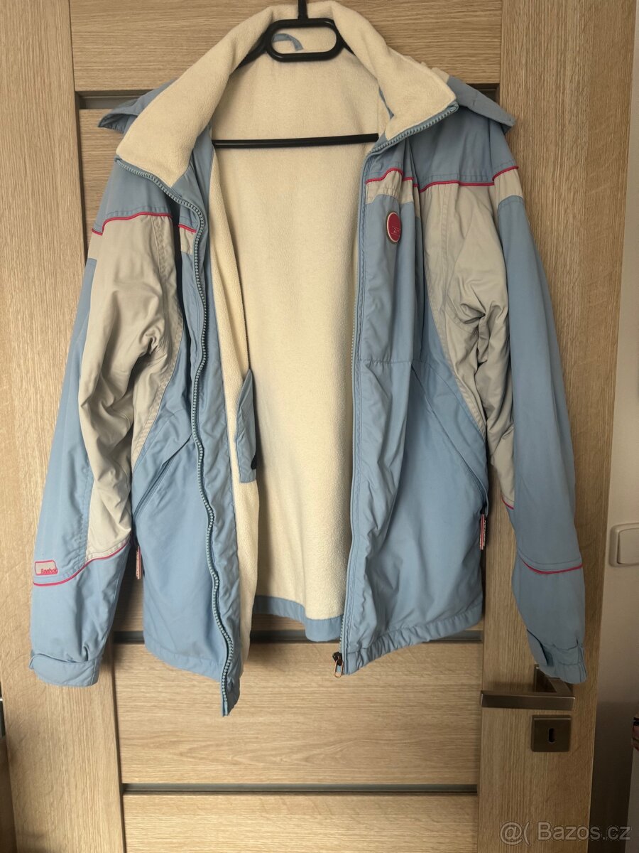 Bunda Reebok