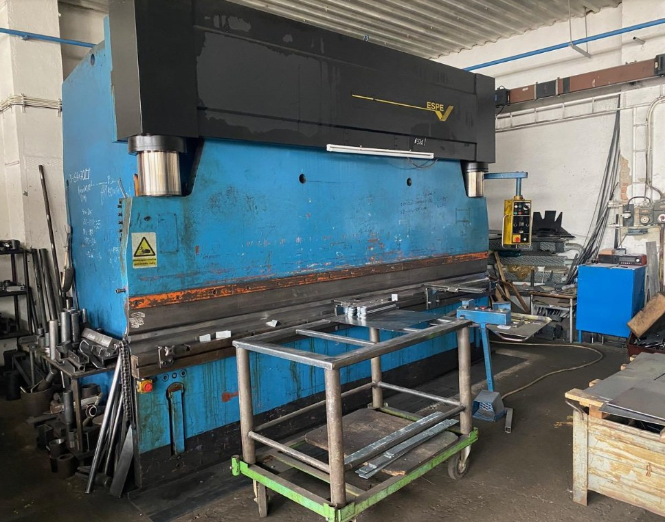 Lisy - ohraňovací CTO 250A