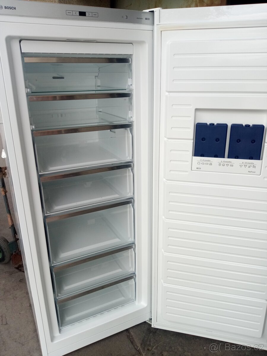 Mrazák Bosch No Frost ( velký - XXL )- výrobeno v Německu