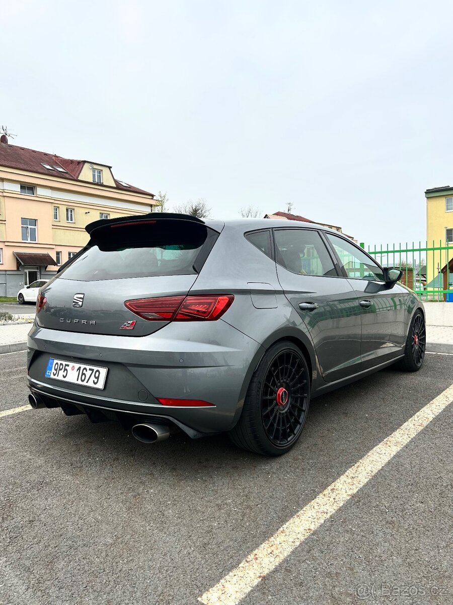 Seat Leon Cupra 300 (400hp)