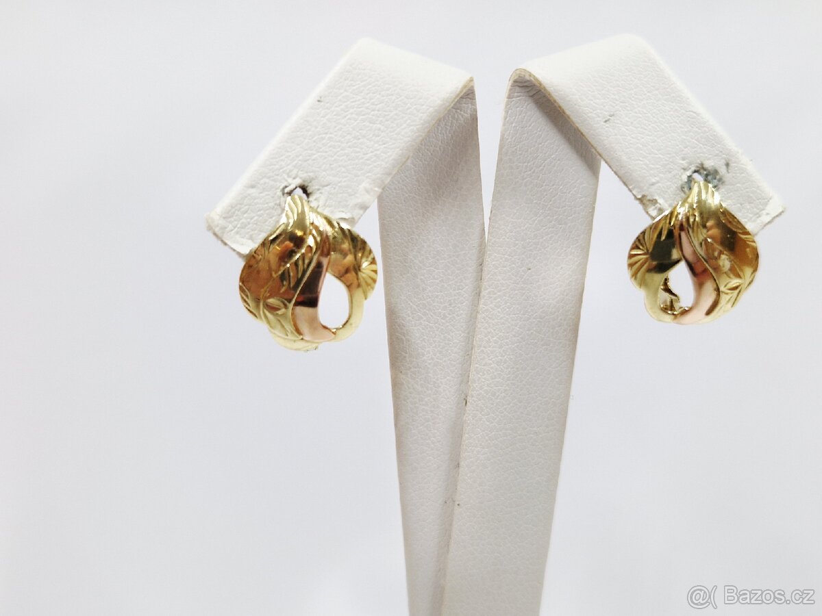 Zlaté náušnice