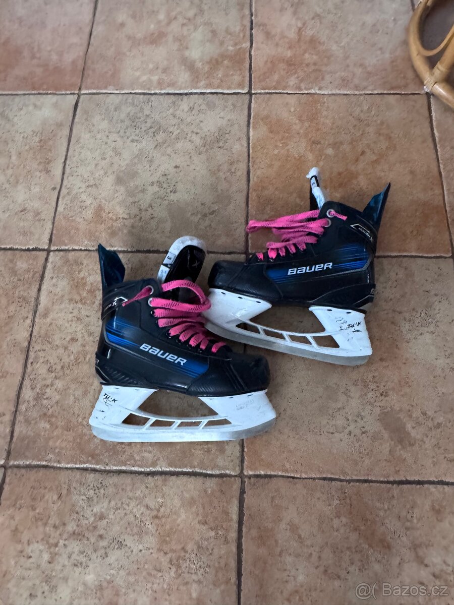 Dětské hokejové brusle Bauer X