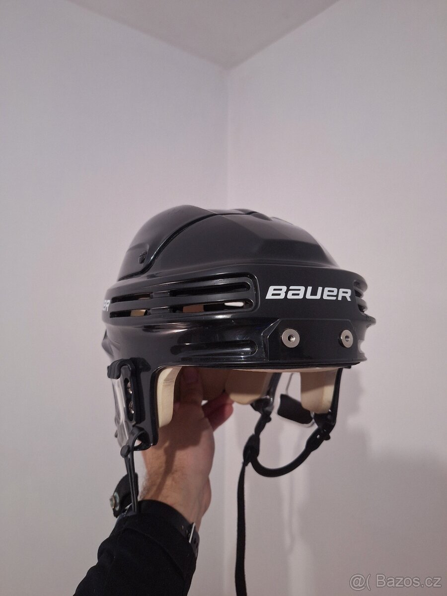 Hokejová helma Bauer Sr