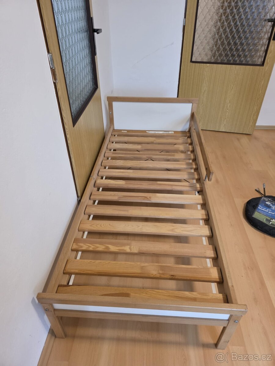 Dětská postel+matrace+koberec"silnice"