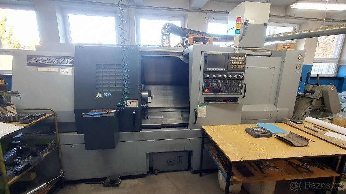 ACCUWAY UT-300L - Soustruh CNC