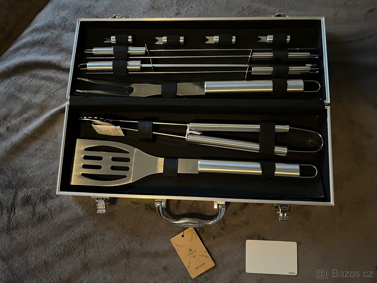 Sada grilovaciho naradi