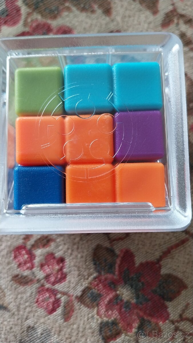 Hlavolamy, hry, kvarteta, hrací karty