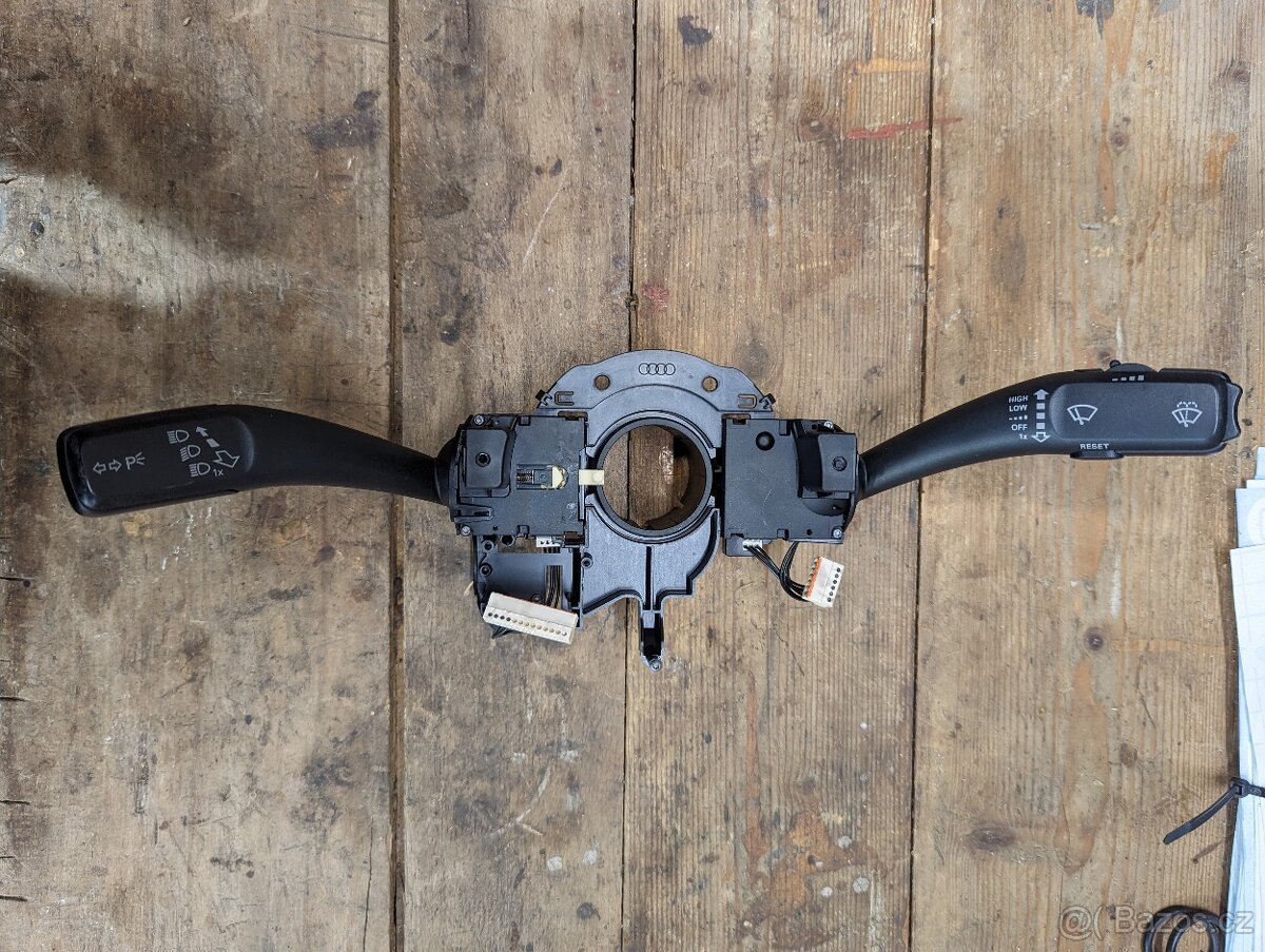 Audi A5 podvolantové páčky